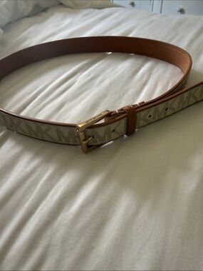 Michael Kors Tan/Brown Signature Logo Reversible Belt with Gold Buckle